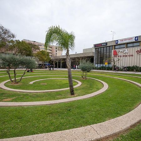 Apropo Hotel Ramat Gan Buitenkant foto