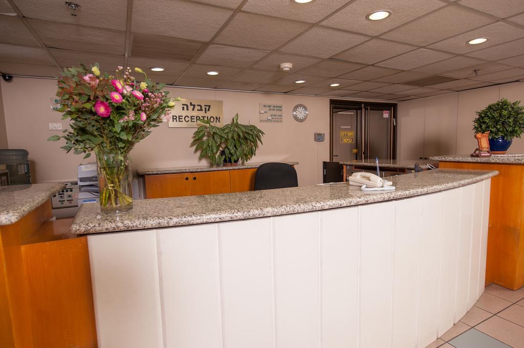 Apropo Hotel Ramat Gan Buitenkant foto