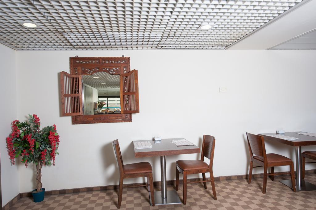 Apropo Hotel Ramat Gan Buitenkant foto