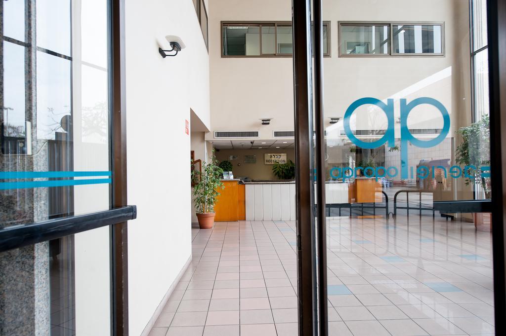 Apropo Hotel Ramat Gan Buitenkant foto